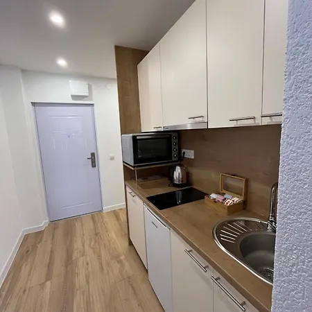 Apartman Tenen
